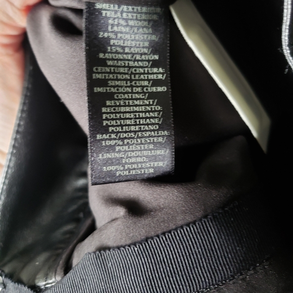 Ann Taylor wool pencil skirt size 4 - fits like a size 6 - Picture 7 of 8